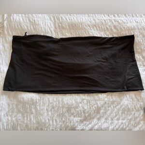 Beyond Yoga Black Infinity Scarf with Pocket